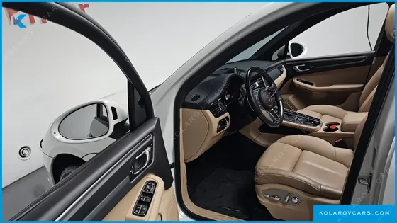 PORSCHE MACAN 2.0