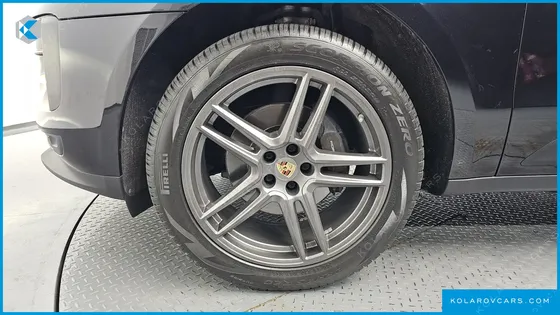 PORSCHE MACAN 2.0