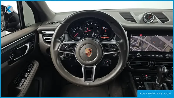 PORSCHE MACAN 2.0