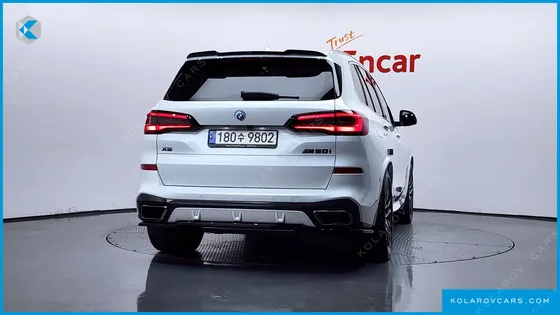 BMW X5 M50I