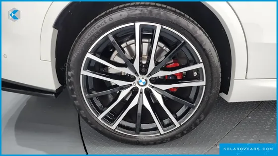 BMW X5 M50I
