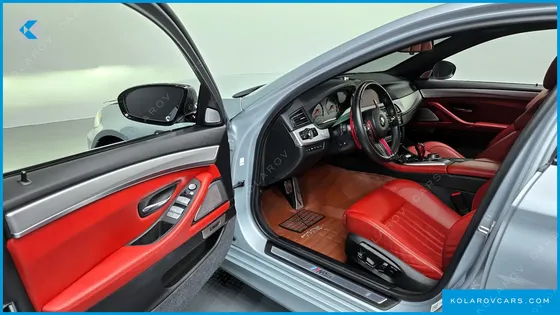BMW M5 M5 SEDAN