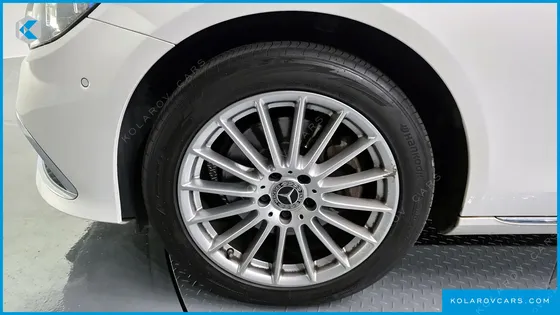MERCEDES E-CLASS E220D 4MATIC EXCLUSIVE