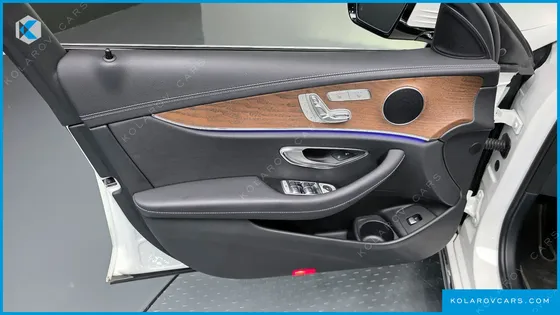 MERCEDES E-CLASS E220D 4MATIC EXCLUSIVE