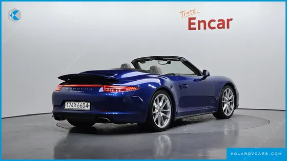 PORSCHE 911 CARRERA 4 CABRIOLET