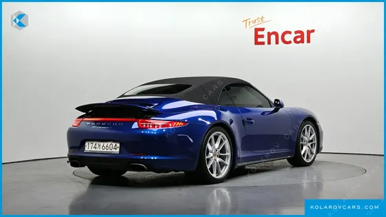 PORSCHE 911 CARRERA 4 CABRIOLET