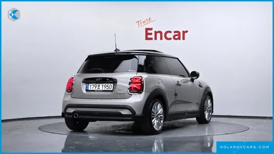 MINI COOPER CLASSIC PLUS LAUNCH PACK