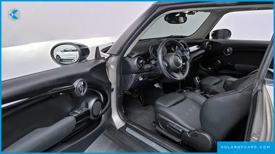 MINI COOPER CLASSIC PLUS LAUNCH PACK