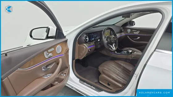 MERCEDES E-CLASS E300E 4MATIC EXCLUSIVE