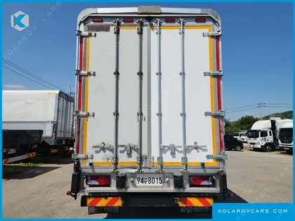 TATA DAEWOO NOBUS MID-SIZE TRUCK ROYAL