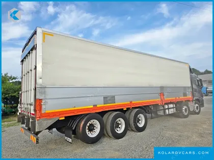 HYUNDAI EXCEED 10X4
