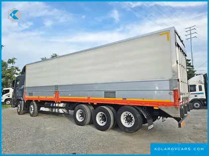 HYUNDAI EXCEED 10X4