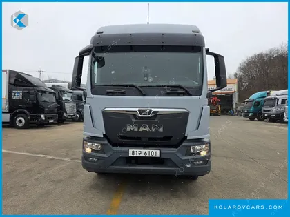 MAN TRUCK CARGO TRUCK 6X2
