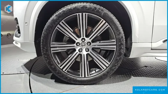 VOLVO XC90 B6 ULTIMATE BRIGHT
