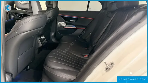 MERCEDES E-CLASS E300 4MATIC EXCLUSIVE