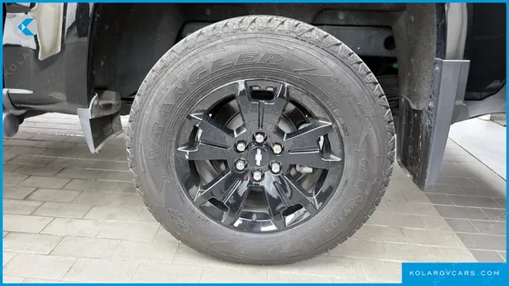 CHEVROLET (GM DAEWOO) COLORADO 3.6 Z71-X MIDNIGHT 4WD