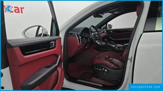 PORSCHE CAYENNE 3.0 COUPE