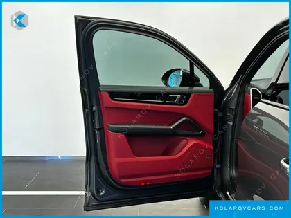 PORSCHE CAYENNE 3.0