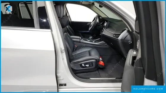 BMW X7 XDRIVE 40I DESIGN PURE EXCELLENCE 7-SEATER