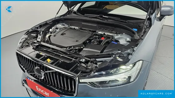 VOLVO XC60 B6 INSCIRTION