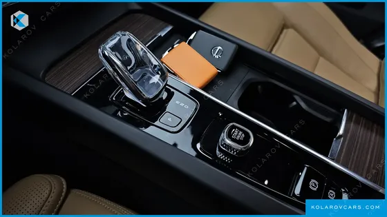 VOLVO XC60 B6 INSCIRTION