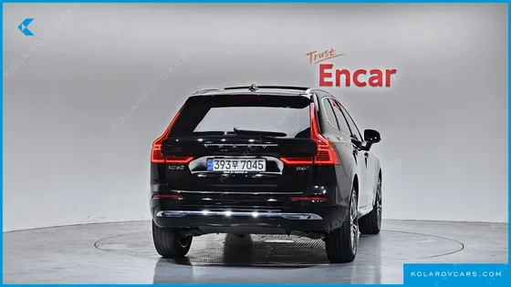 VOLVO XC60 B6 INSCIRTION