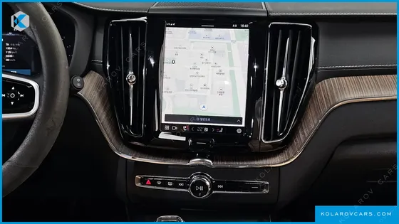 VOLVO XC60 B6 INSCIRTION
