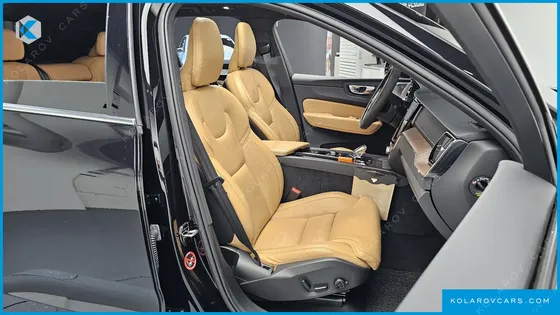 VOLVO XC60 B6 INSCIRTION