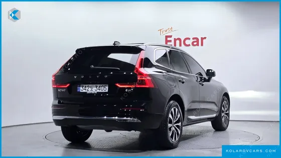 VOLVO XC60 B5 ULTIMATE BRIGHT