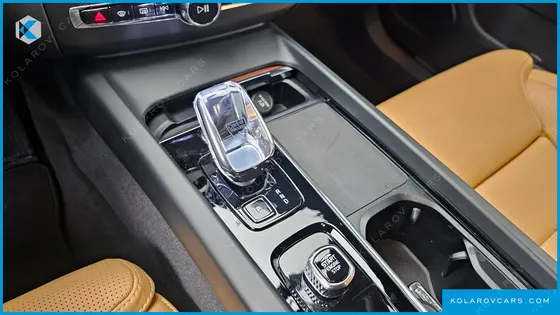 VOLVO XC60 B5 ULTIMATE BRIGHT