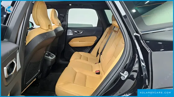 VOLVO XC60 B5 ULTIMATE BRIGHT
