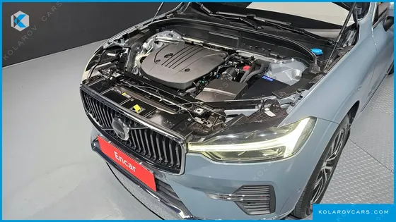 VOLVO XC60 B5 ULTIMATE BRIGHT