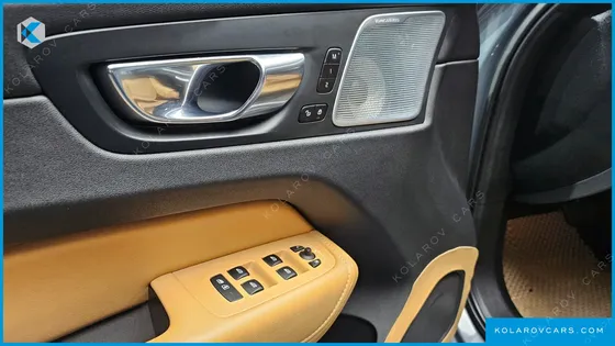 VOLVO XC60 B5 ULTIMATE BRIGHT