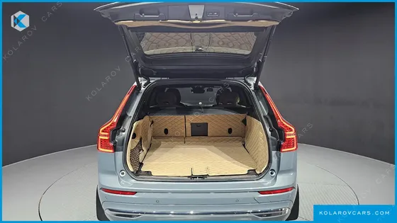 VOLVO XC60 B5 ULTIMATE BRIGHT