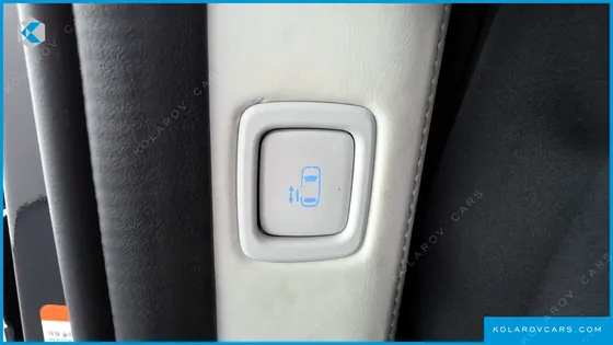 HYUNDAI STARIA NONE