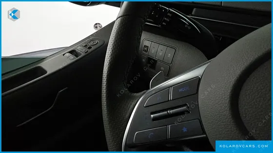 HYUNDAI STARIA NONE