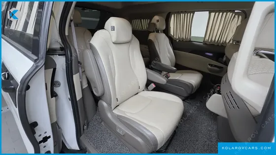 KIA CARNIVAL 9-SEATER HI-LIMOUSINE