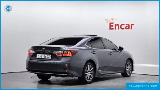 LEXUS ES SUPREME+