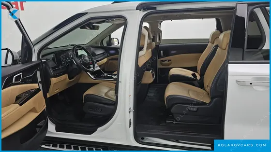 KIA CARNIVAL 9-SEATER SIGNATURE