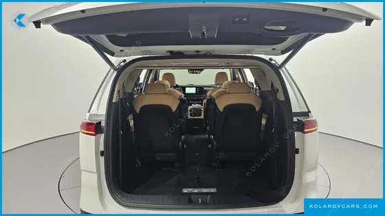 KIA CARNIVAL 9-SEATER SIGNATURE