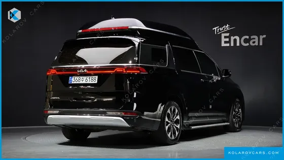 KIA CARNIVAL GASOLINE 9-SEATER HI-LIMOUSINE