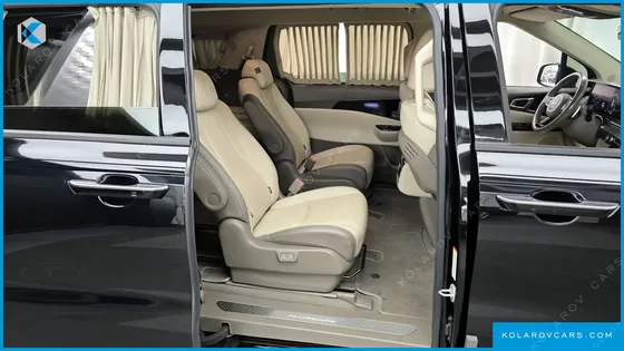 KIA CARNIVAL GASOLINE 9-SEATER HI-LIMOUSINE