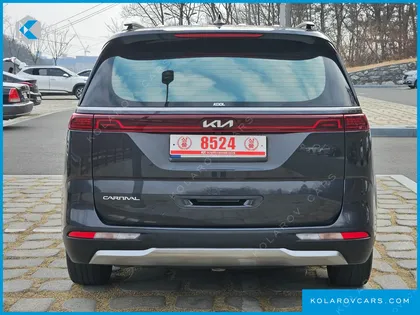 KIA CARNIVAL 9-SEATER SIGNATURE