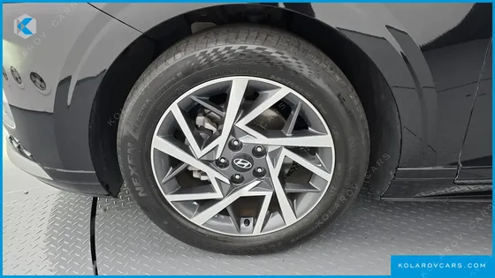 HYUNDAI GRANDEUR PREMIUM
