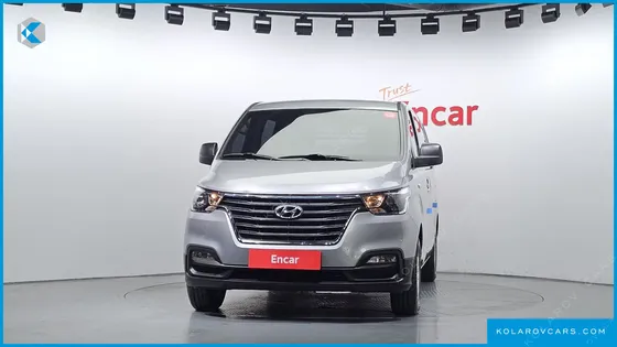 HYUNDAI STAREX VAN 5-SEATER