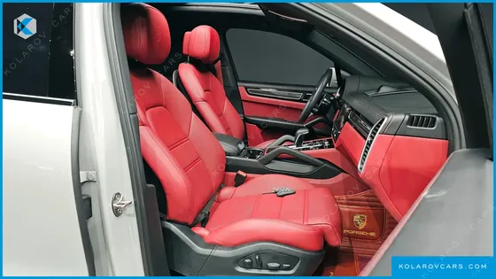 PORSCHE CAYENNE 3.0 PLATINUM EDITION