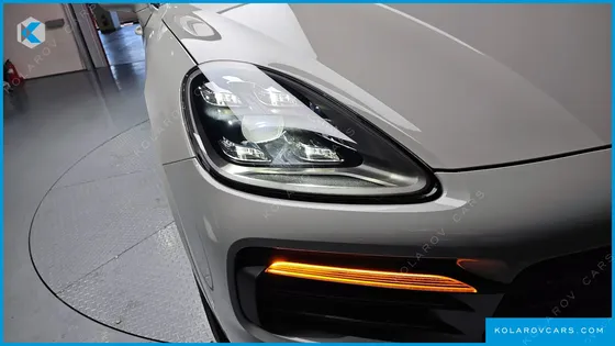 PORSCHE CAYENNE 3.0 PLATINUM EDITION