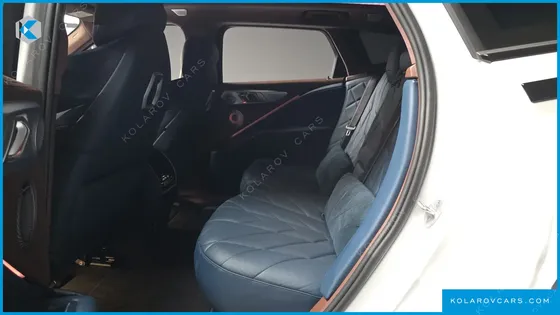 BMW XM 4.4