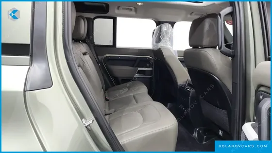 LAND ROVER DEFENDER 110 D250 SE