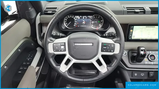 LAND ROVER DEFENDER 110 D250 SE